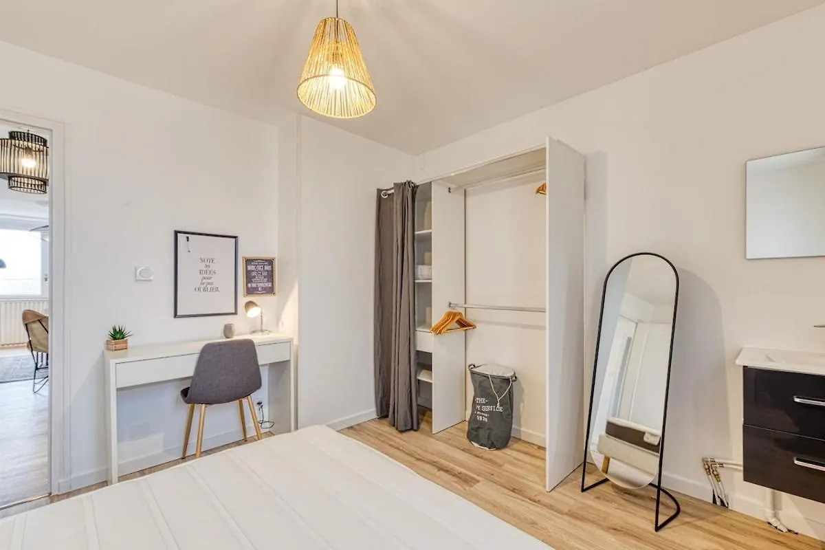 Magnificent Apartment, 4 Bedrooms, Fiber Wifi Grenoble 0*,  France