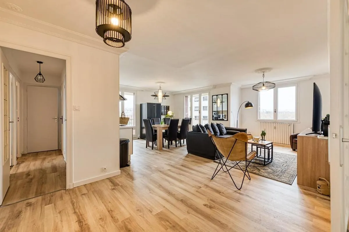 Magnificent Apartment, 4 Bedrooms, Fiber Wifi Grenoble 0*,  France