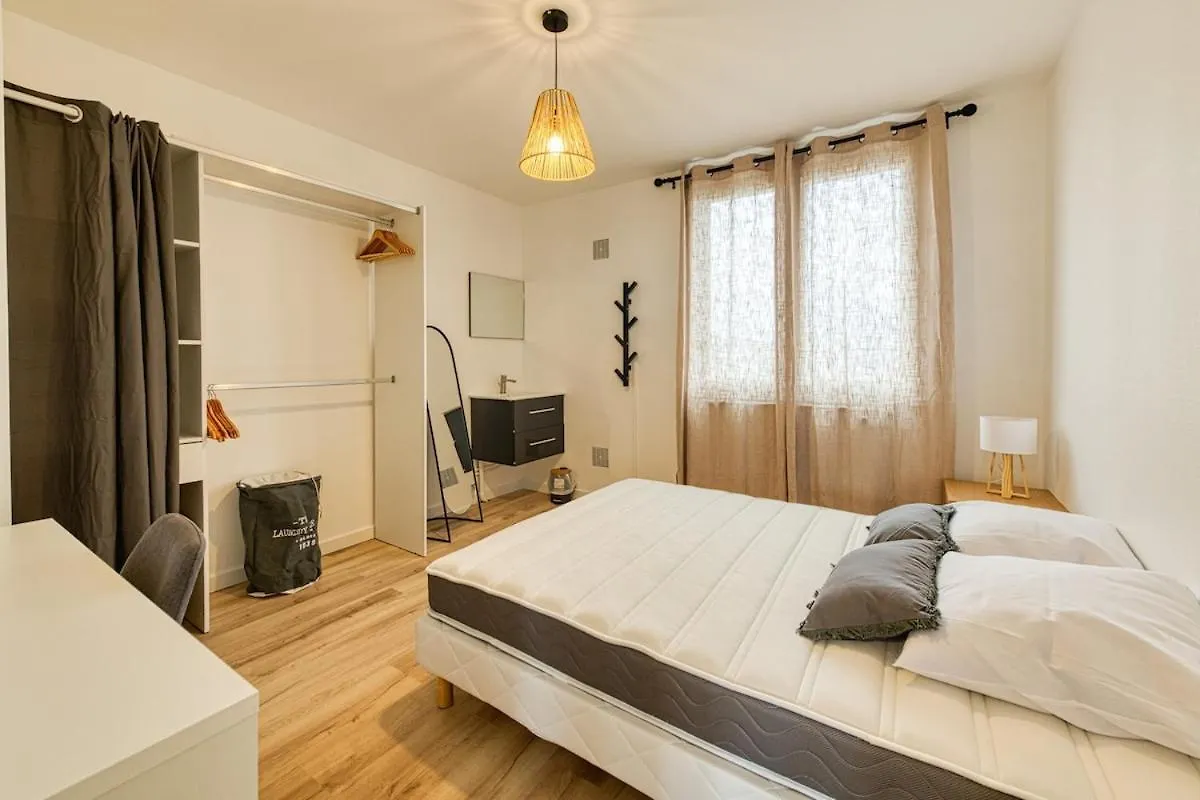 Magnificent Apartment, 4 Bedrooms, Fiber Wifi Grenoble France