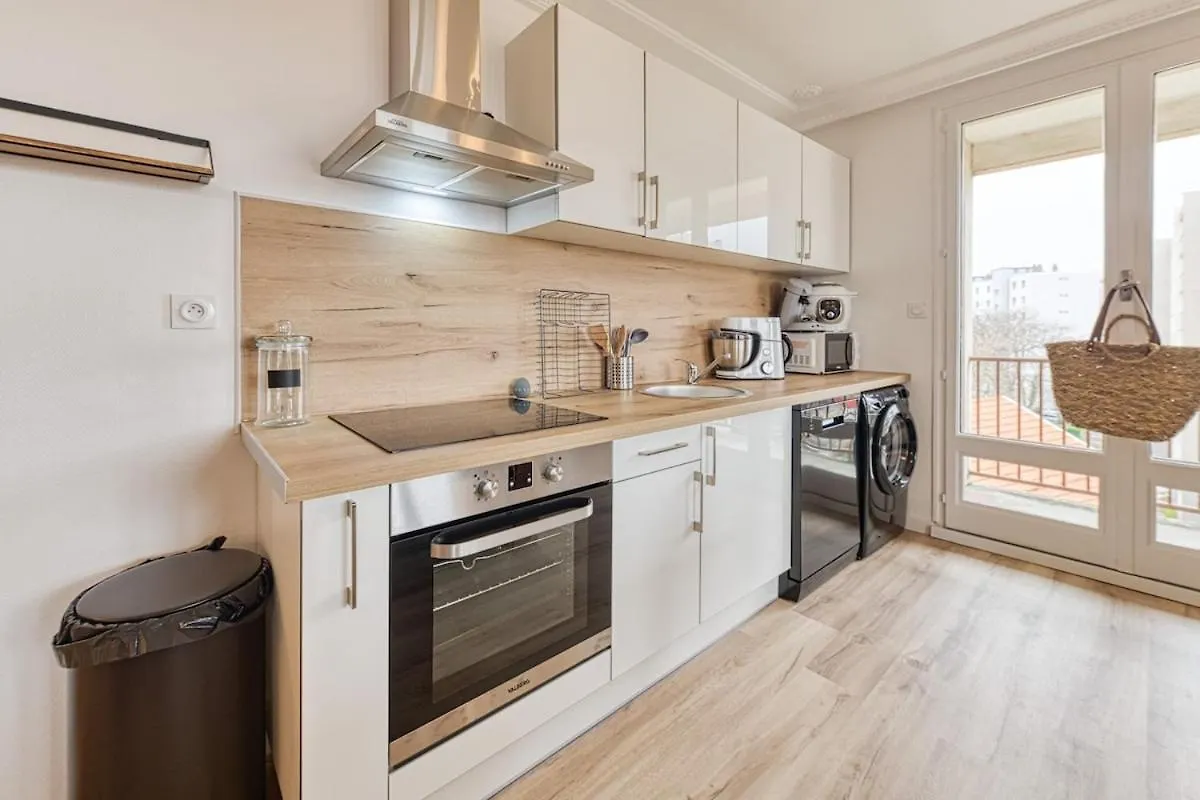 Appartement Magnificent Apartment, 4 Bedrooms, Fiber Wifi Grenoble