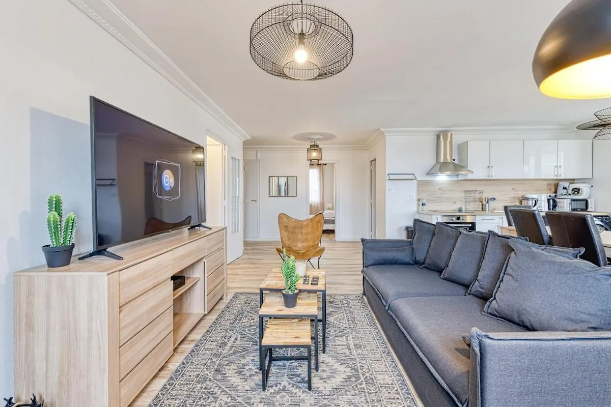 Magnificent Apartment, 4 Bedrooms, Fiber Wifi Grenoble 0*,  Francia